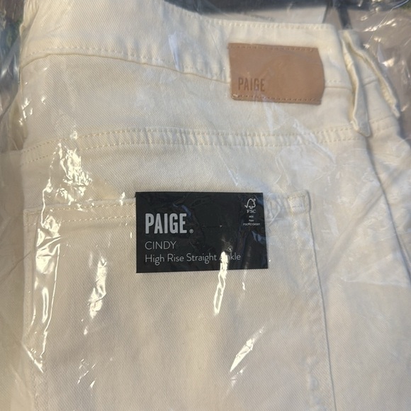 Paige Ultra High Rise Cindy in French Cream size 32 - Picture 5 of 5